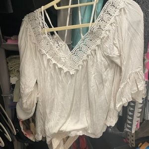 Sun & Shadow Size Small white lace top